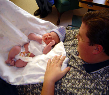 http://www.grif.net/albums/album78/New_Daddy_checking_out_the_Baby.jpg http://www.grif.net/albums/album78/New_Daddy_checking_out_the_Baby.jpg
